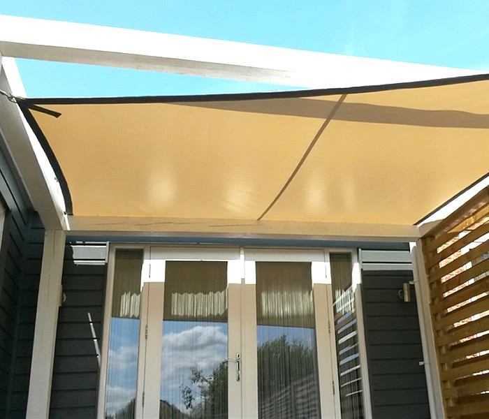 Outdoor waterproof shade sail