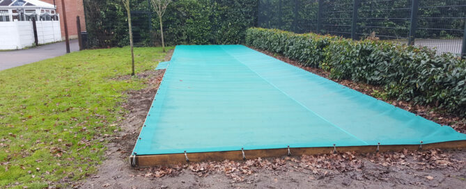 Flat mesh school sandpit cover