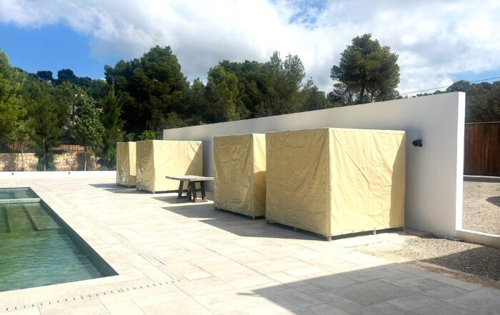 Custom made pool cabana covers