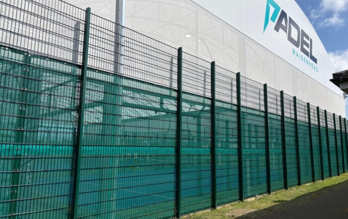 Custom fence windbreaker Padel Maidenhead